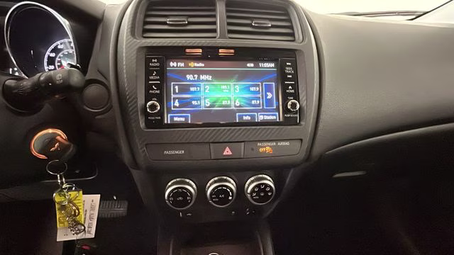 2024 Sunshine Orange Metallic Mitsubishi Outlander Sport 2.0 ES 4X4 SUV