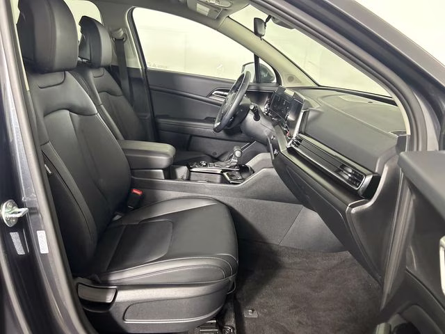 2025 Gravity Gray Kia Sportage EX FWD SUV