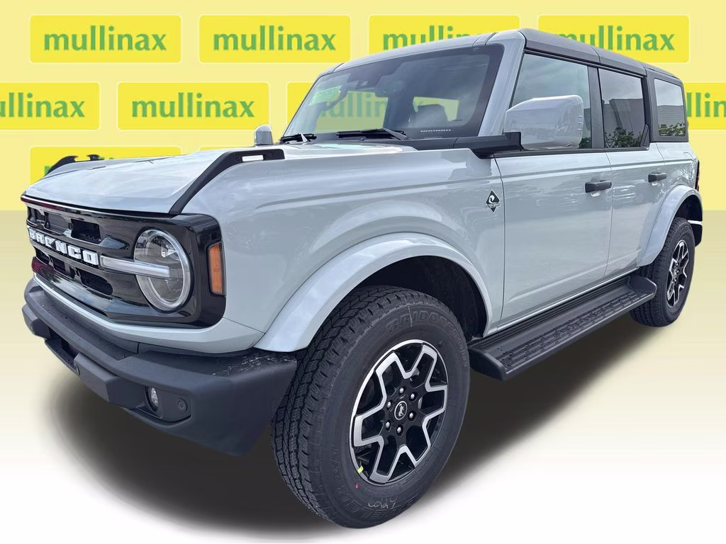 2026 Avalanche Gray Ford Bronco Outer Banks 4X4 SUV