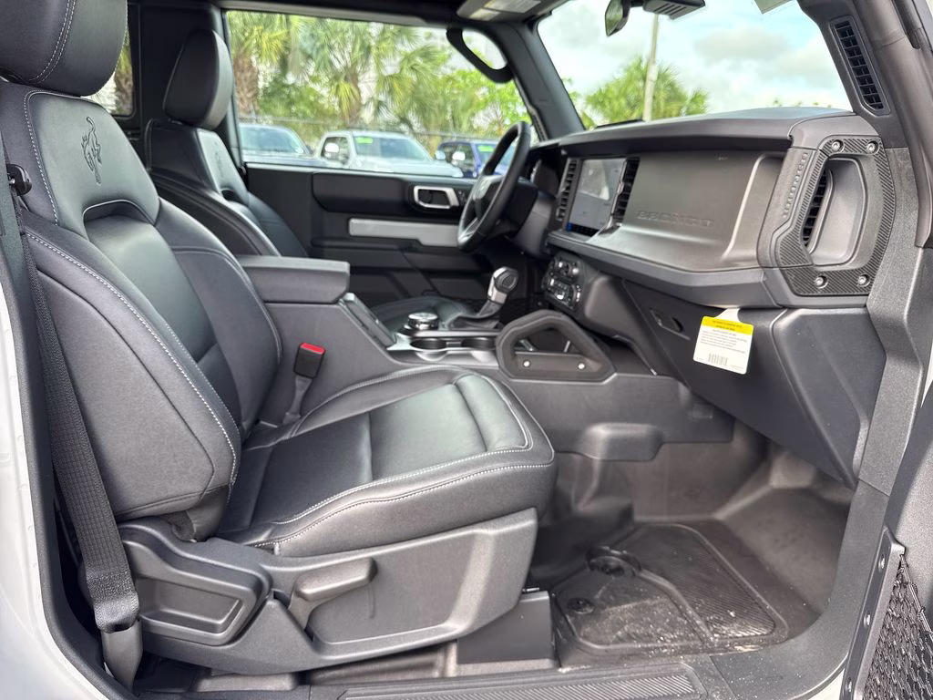 2026 Avalanche Gray Ford Bronco Badlands 4X4 SUV