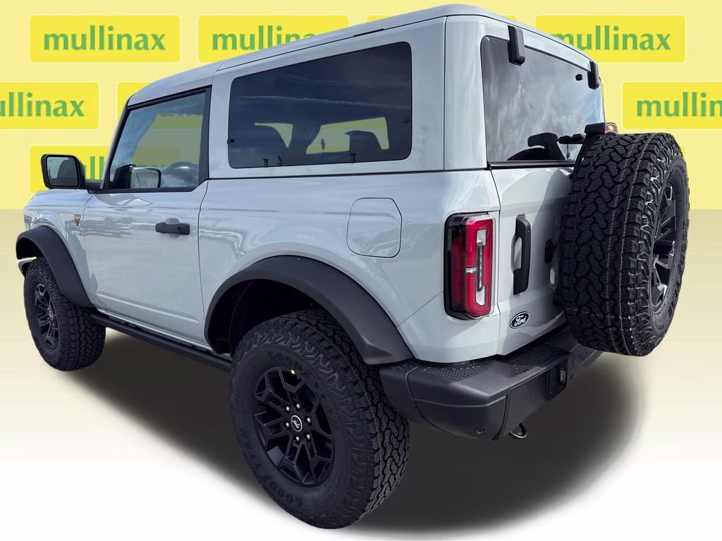 2026 Avalanche Gray Ford Bronco Badlands 4X4 SUV
