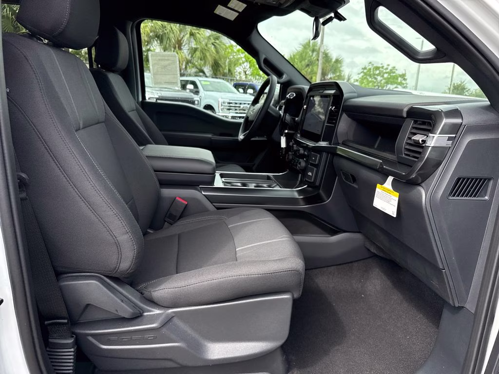 2026 Oxford White Ford F-150 STX 4X4 Truck