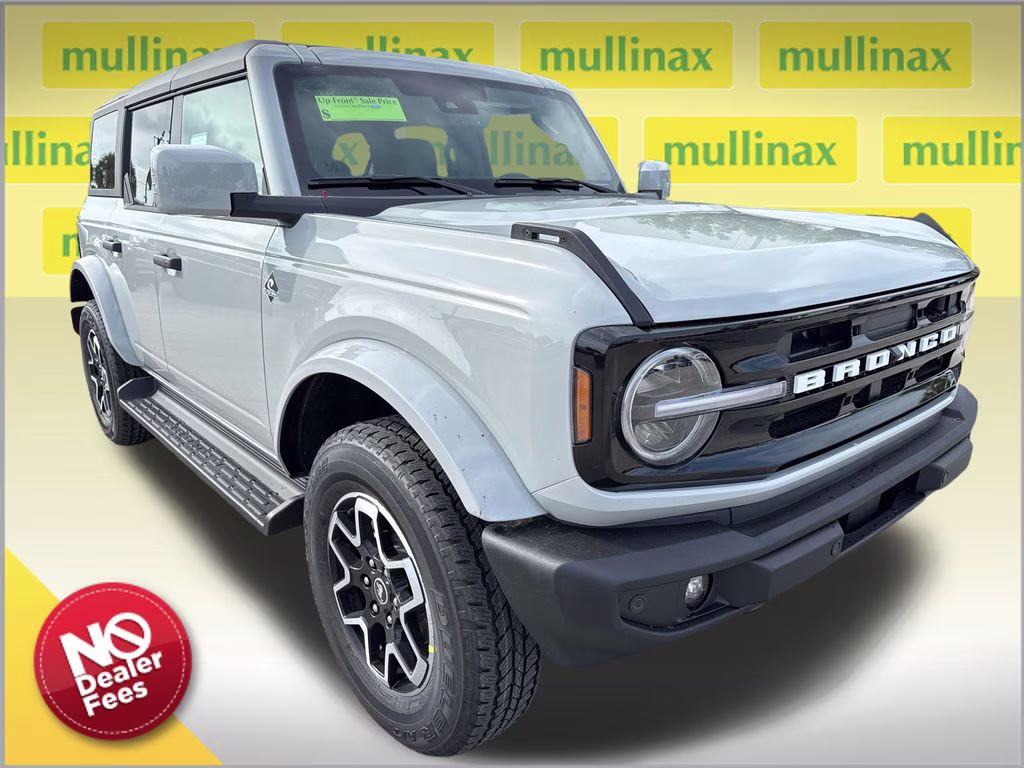 2026 Avalanche Gray Ford Bronco Outer Banks 4X4 SUV