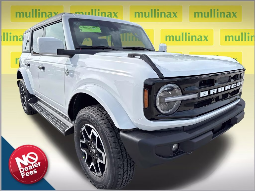 2026 Oxford White Ford Bronco Outer Banks 4X4 SUV