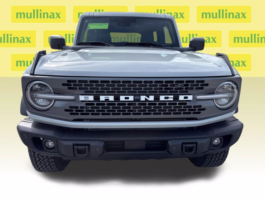 2026 Avalanche Gray Ford Bronco Badlands 4X4 SUV