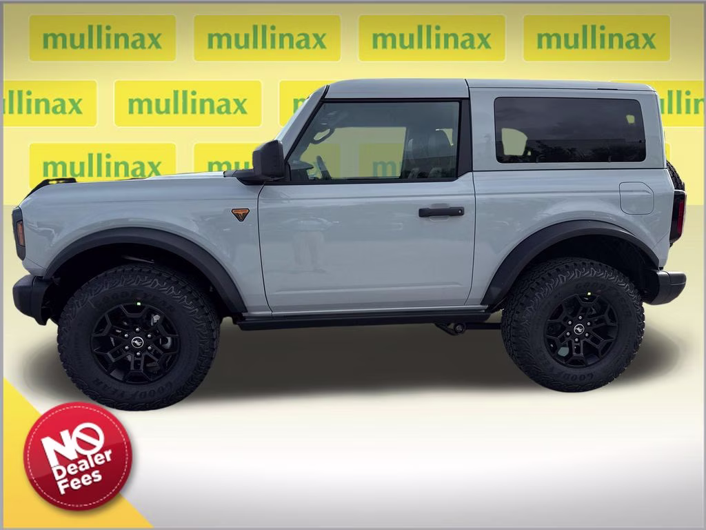 2026 Avalanche Gray Ford Bronco Badlands 4X4 SUV