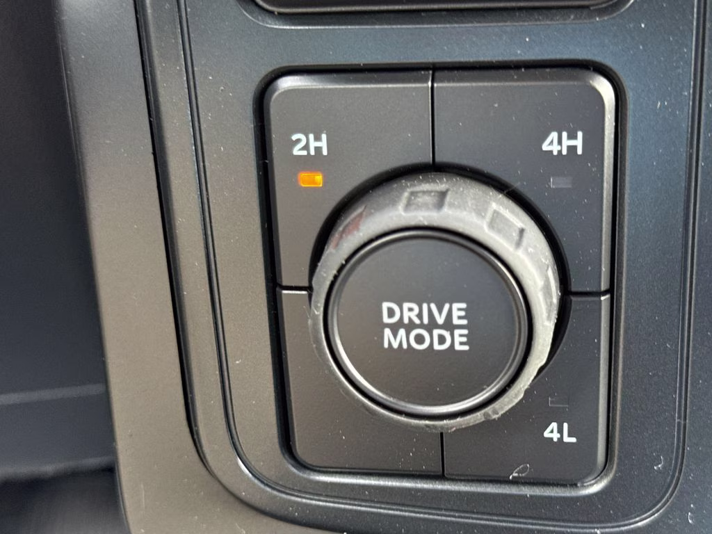 2026 Avalanche Ford F-150 STX 4X4 Truck