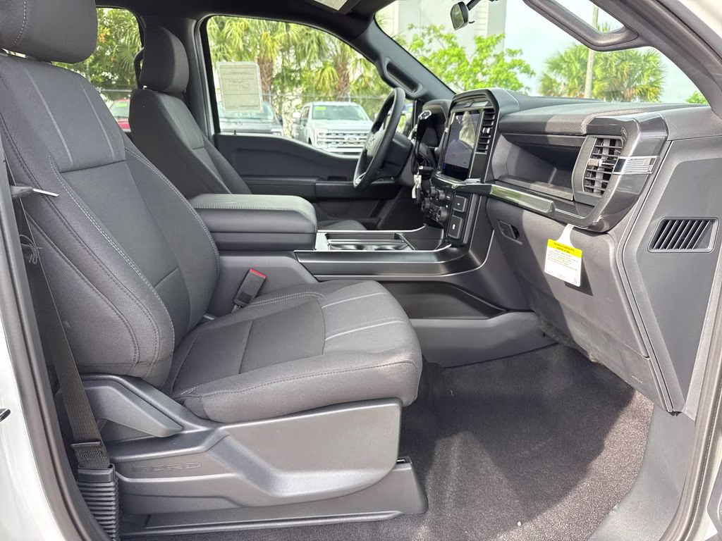 2026 Oxford White Ford F-150 STX 4X4 Truck