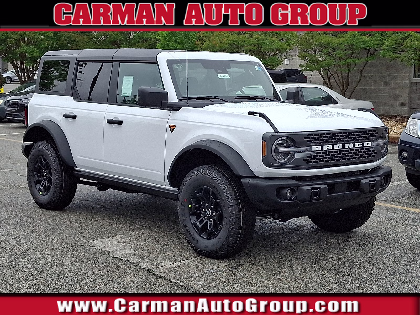 2026 Oxford White - YZ Ford Bronco Badlands 4X4