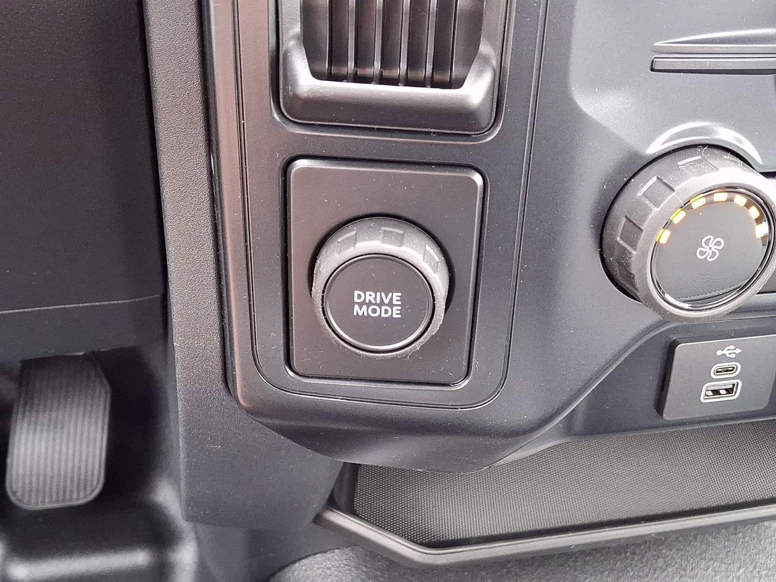 2026 Oxford White - YZ Ford F-150 XL RWD