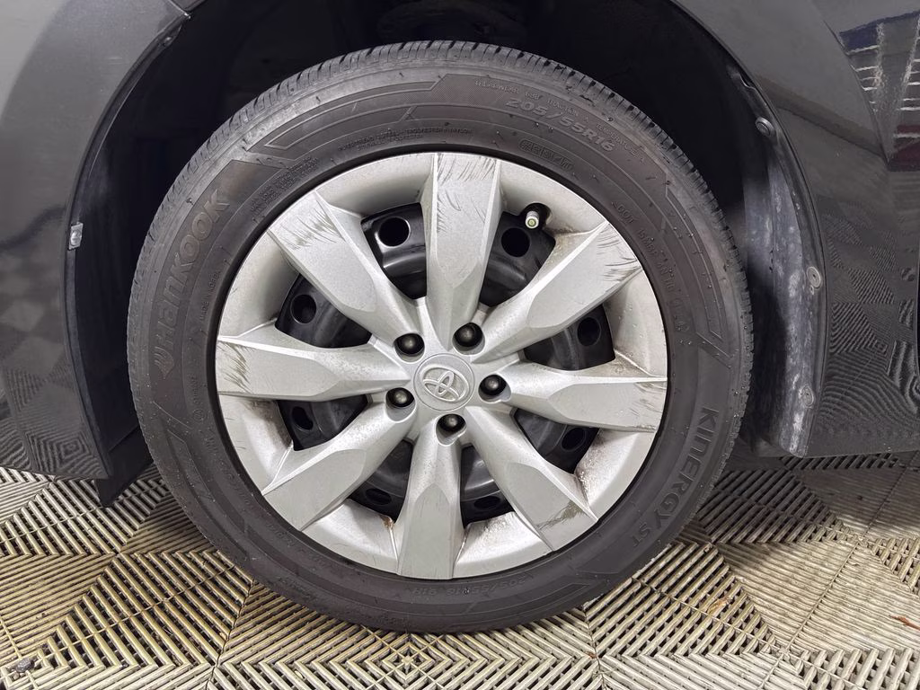 2016 Black Sand Pearl Toyota Corolla LE FWD Sedan