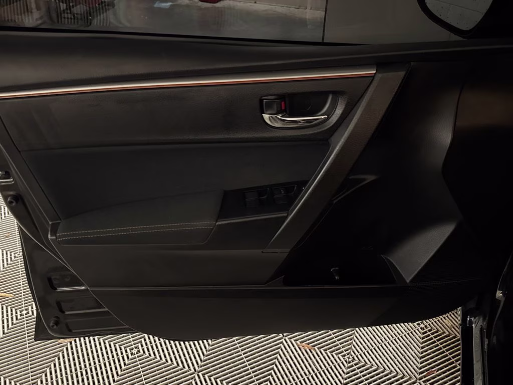 2016 Black Sand Pearl Toyota Corolla LE FWD Sedan