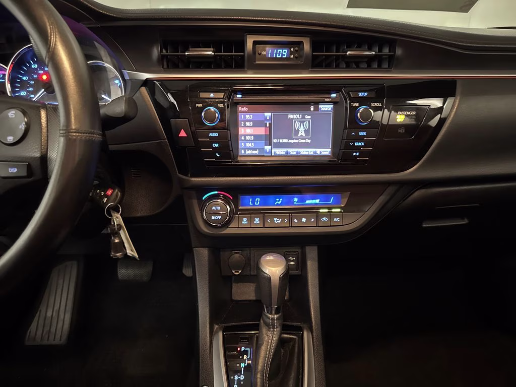 2016 Black Sand Pearl Toyota Corolla LE FWD Sedan