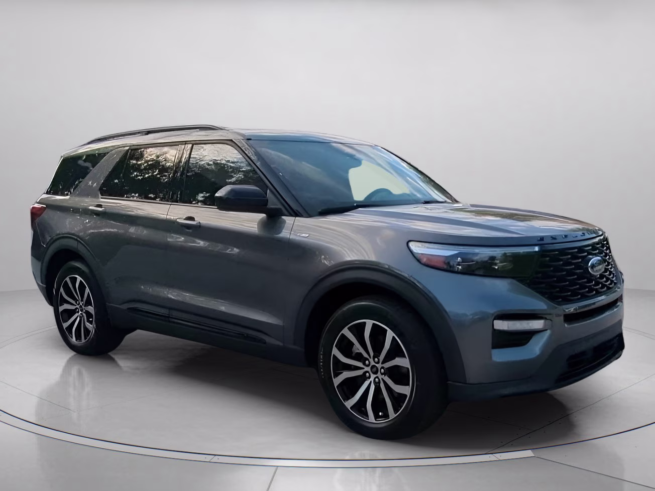 2023 Carbonized Gray Metallic Ford Explorer ST-Line RWD SUV