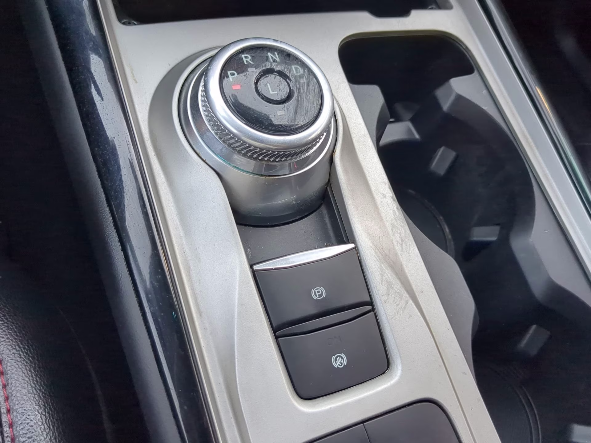 2023 Carbonized Gray Metallic Ford Explorer ST-Line RWD SUV