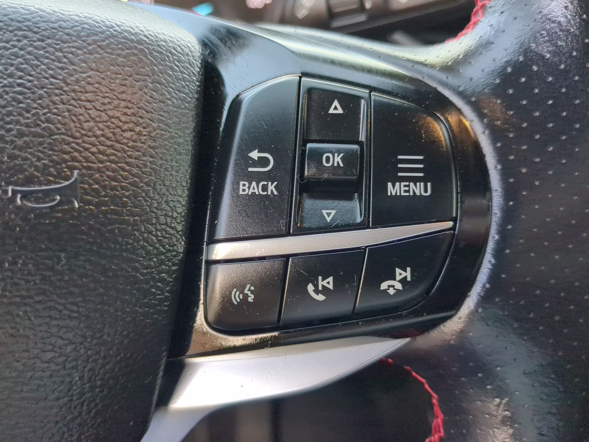 2023 Carbonized Gray Metallic Ford Explorer ST-Line RWD SUV