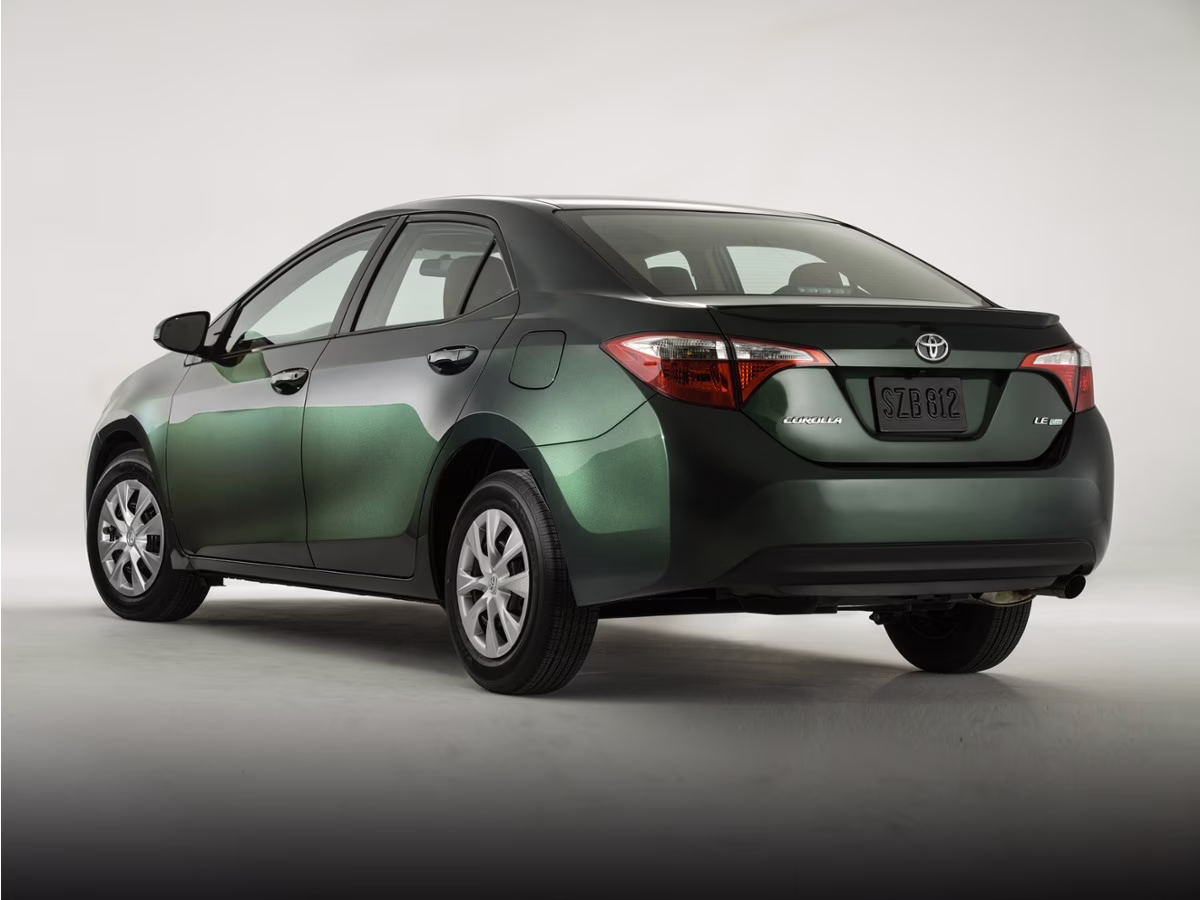 2015 Toyota Corolla L FWD Sedan