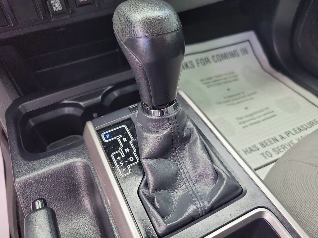 2022 Barcelona Red Metallic Toyota Tacoma SR5 RWD Truck