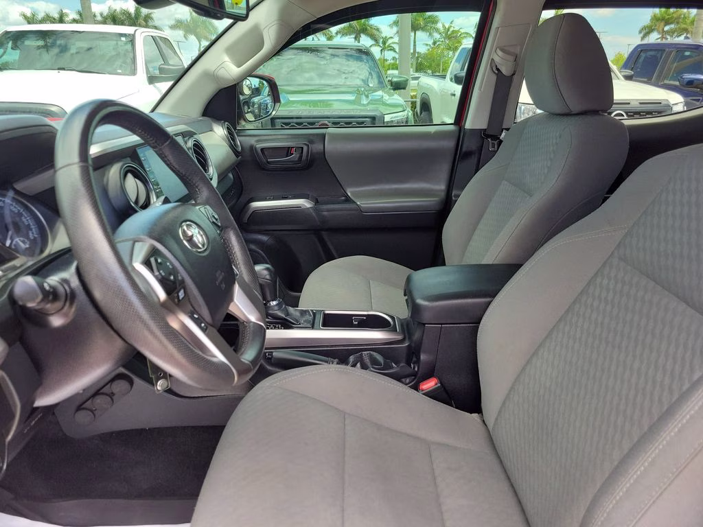 2022 Barcelona Red Metallic Toyota Tacoma SR5 RWD Truck