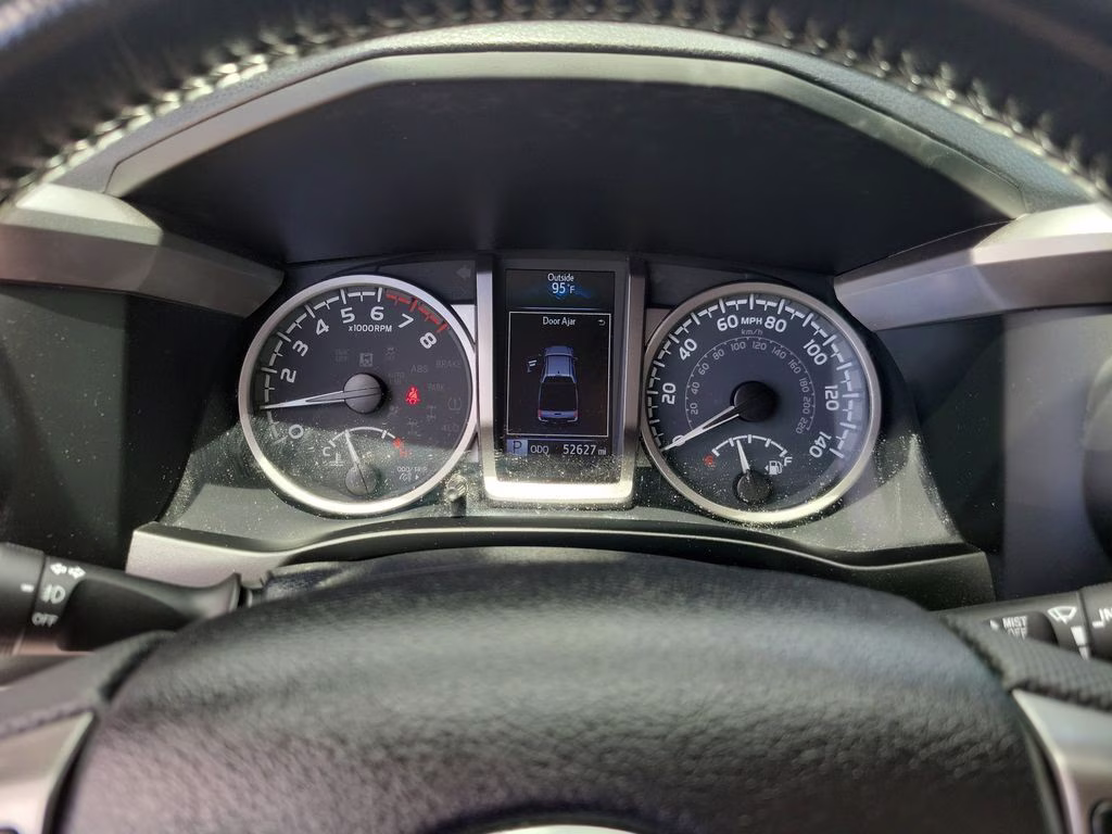 2022 Barcelona Red Metallic Toyota Tacoma SR5 RWD Truck