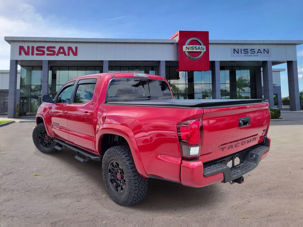2022 Barcelona Red Metallic Toyota Tacoma SR5 RWD Truck