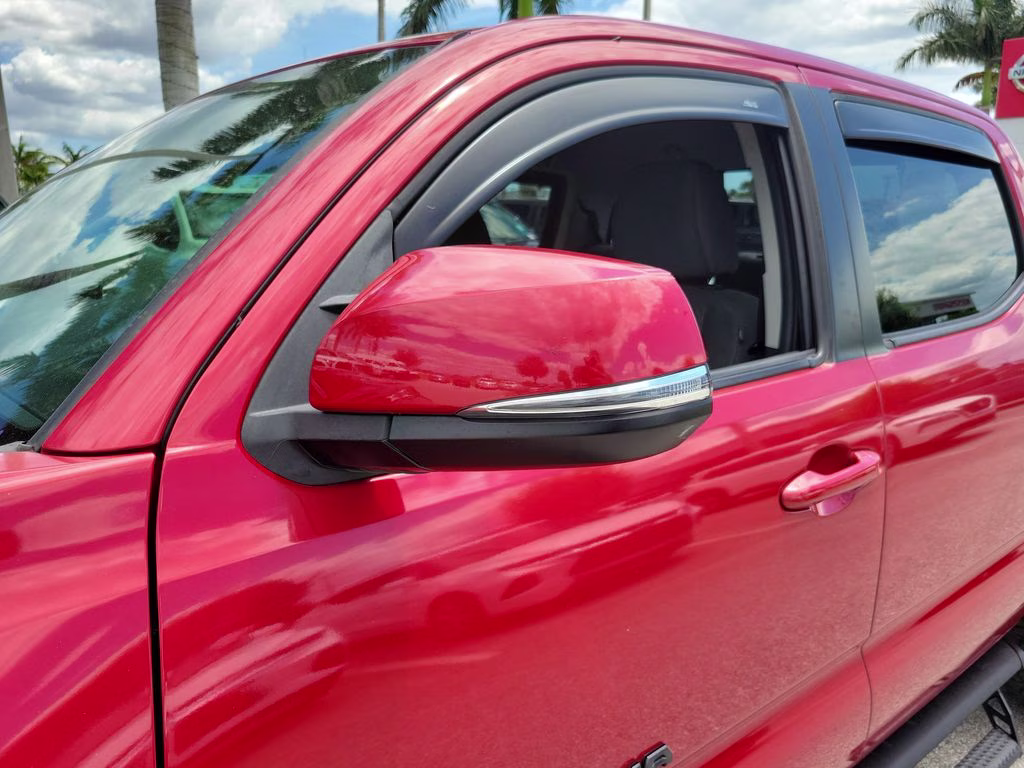 2022 Barcelona Red Metallic Toyota Tacoma SR5 RWD Truck