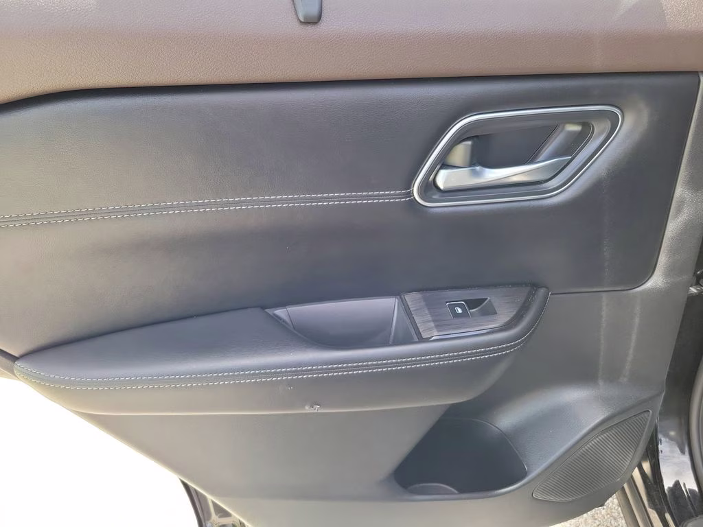 2023 Super Black Nissan Rogue Platinum AWD SUV