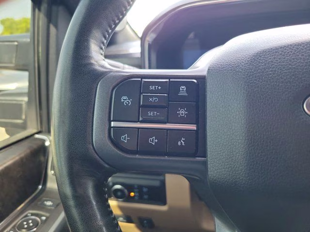 2024 Black Metallic Ford Super Duty F-250 SRW Lariat 4X4 Truck