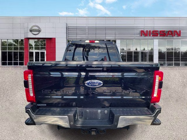 2024 Black Metallic Ford Super Duty F-250 SRW Lariat 4X4 Truck