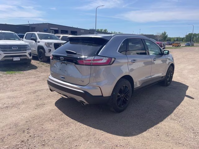 2020 Iconic Silver Metallic Ford Edge SEL AWD SUV