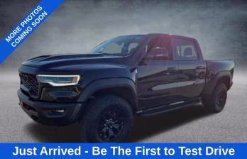 2025 Diamond Black Crystal Pearlcoat Ram 1500 RHO 4X4 Truck