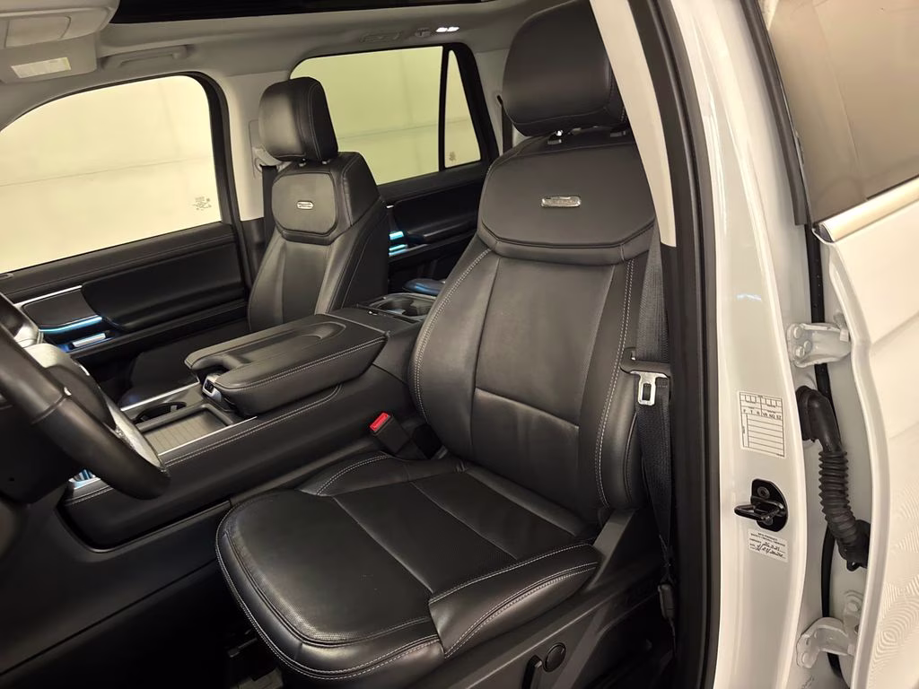 2025 Oxford White Ford Expedition Max Platinum 4X4 SUV