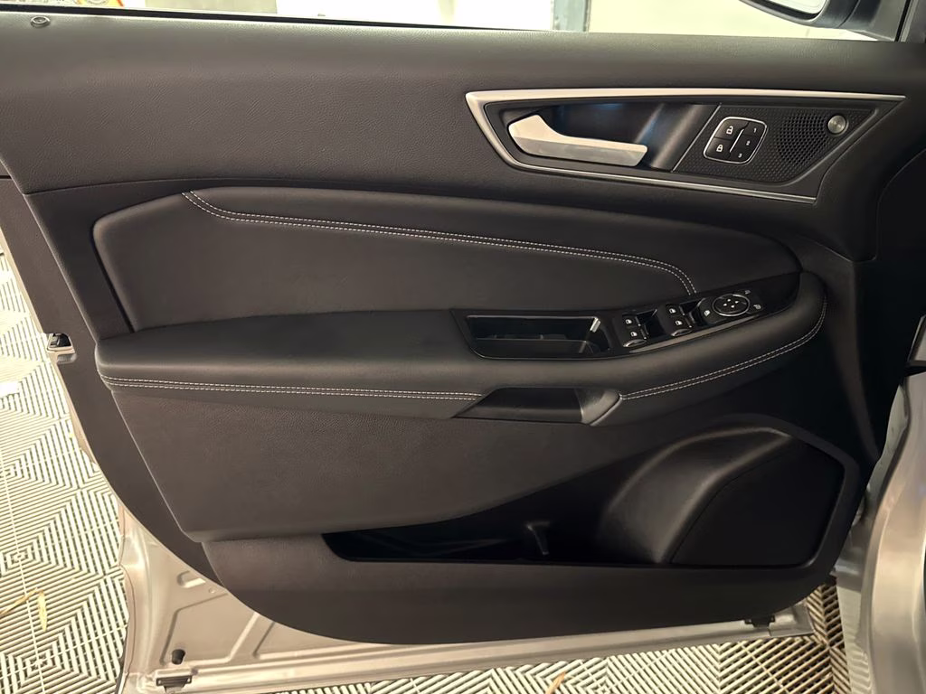 2019 Ingot Silver Ford Edge Titanium FWD SUV