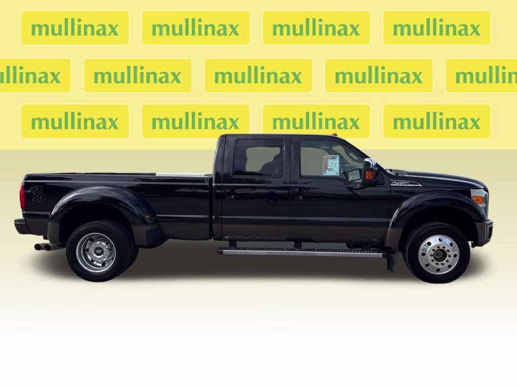 2015 Tuxedo Black Metallic Ford Super Duty F-450 DRW King Ranch 4X4 Truck