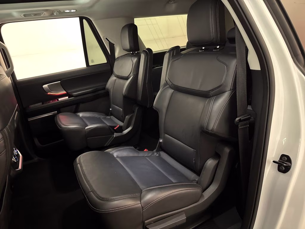 2025 Oxford White Ford Expedition Max Platinum 4X4 SUV