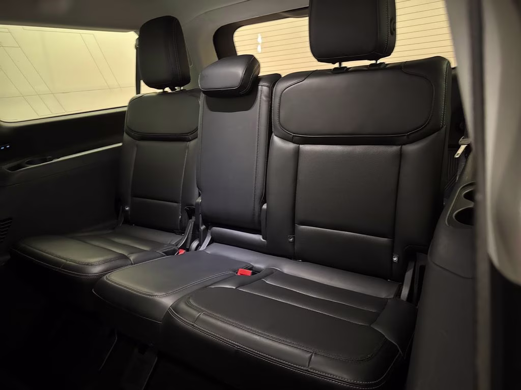 2025 Oxford White Ford Expedition Max Platinum 4X4 SUV