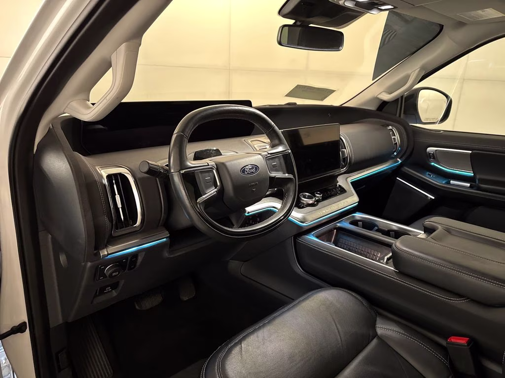 2025 Oxford White Ford Expedition Max Platinum 4X4 SUV