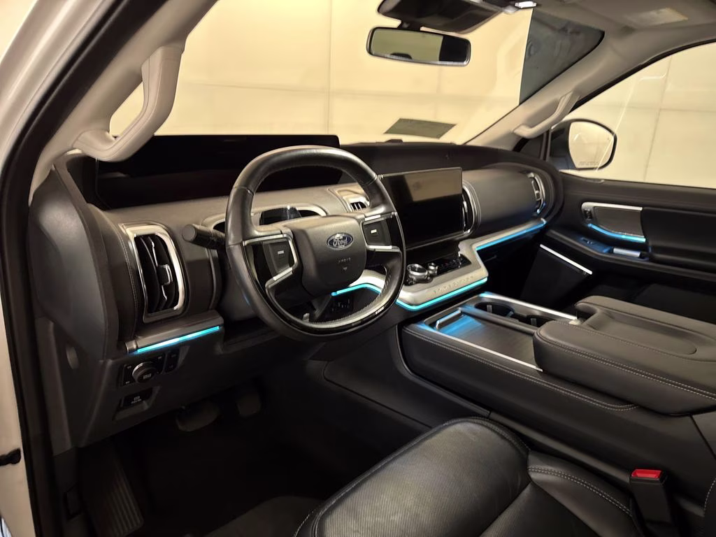 2025 Oxford White Ford Expedition Max Platinum 4X4 SUV