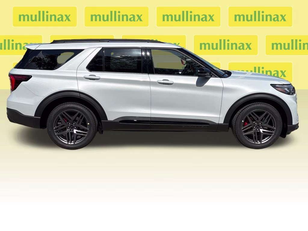 2026 Space White Metallic Ford Explorer ST 4X4 SUV