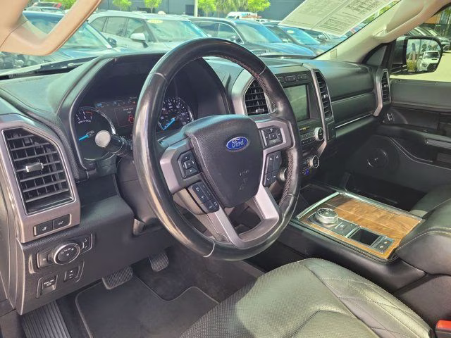 2018 Ingot Silver Ford Expedition Platinum RWD SUV