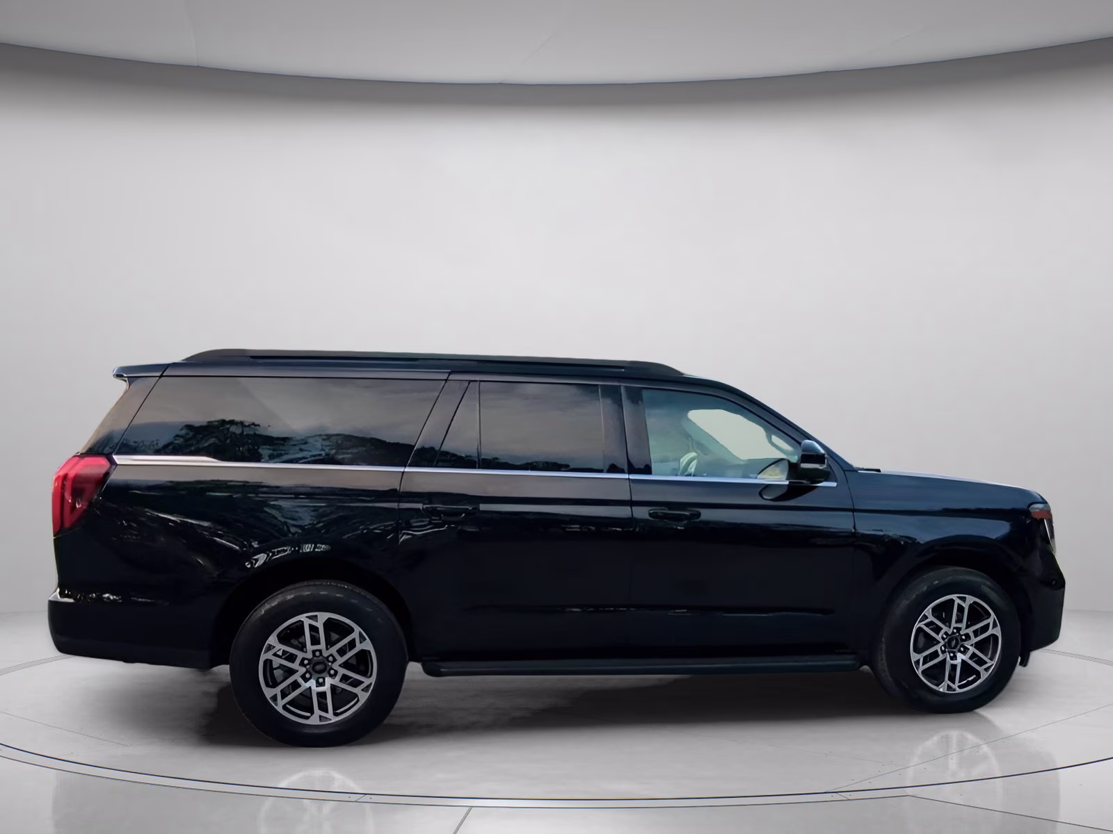2025 Agate Black Metallic Ford Expedition Max Active 4X4 SUV