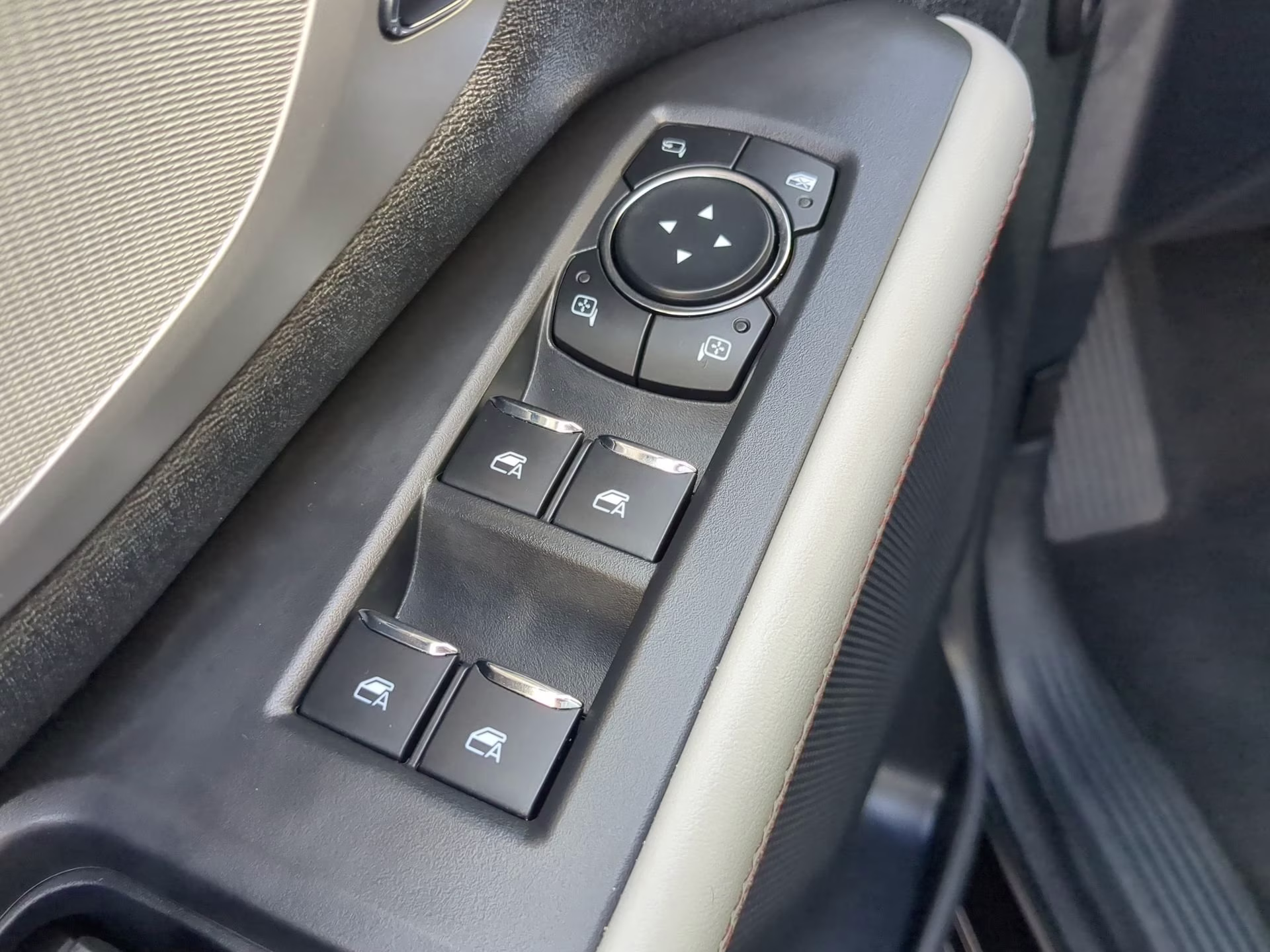 2025 Agate Black Metallic Ford Expedition Max Active 4X4 SUV