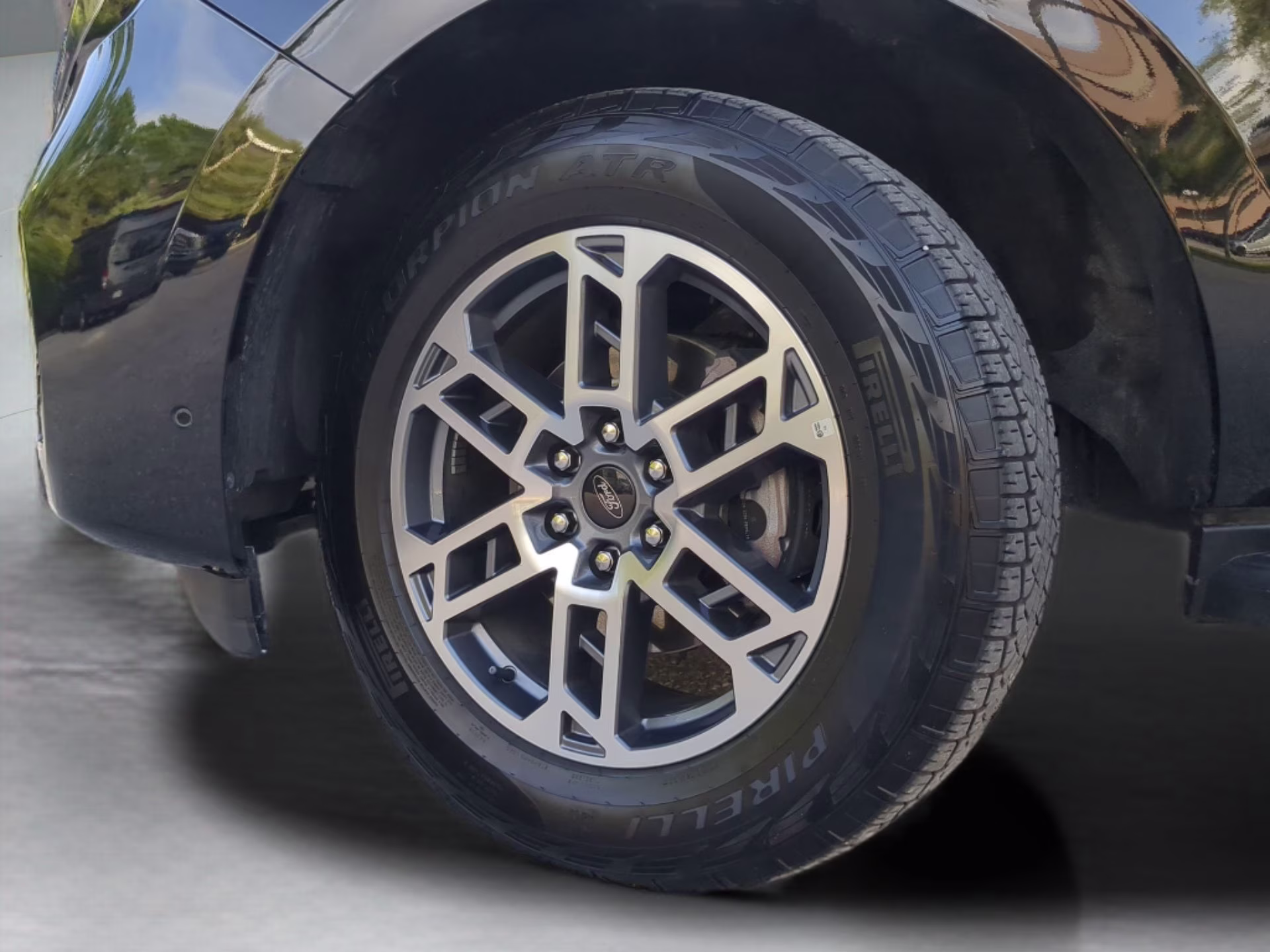 2025 Agate Black Metallic Ford Expedition Max Active 4X4 SUV
