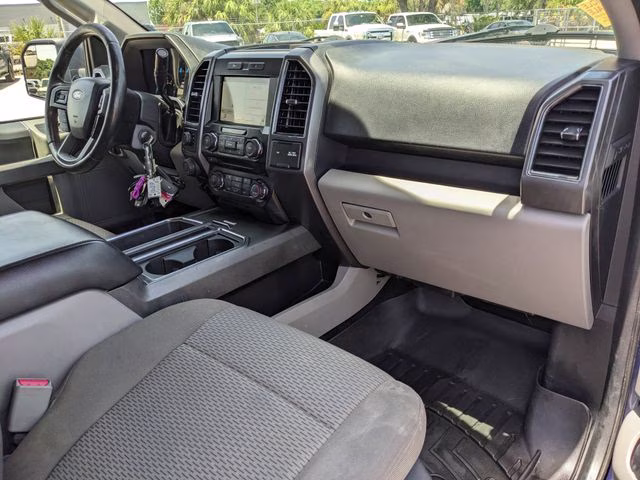 2017 Blue Ford F-150 XLT 4X4 Truck