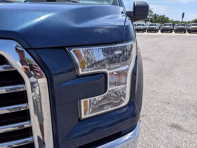 2017 Blue Ford F-150 XLT 4X4 Truck