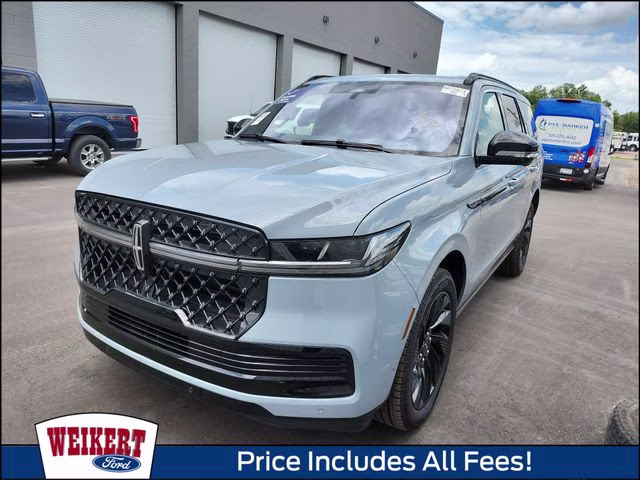 2025 Lincoln Navigator Reserve 4WD's photo