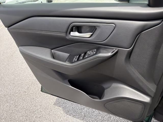 2026 Obsidian Green Nissan Rogue Dark Armor FWD SUV