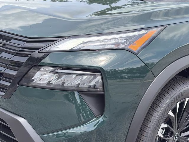 2026 Obsidian Green Nissan Rogue Dark Armor FWD SUV