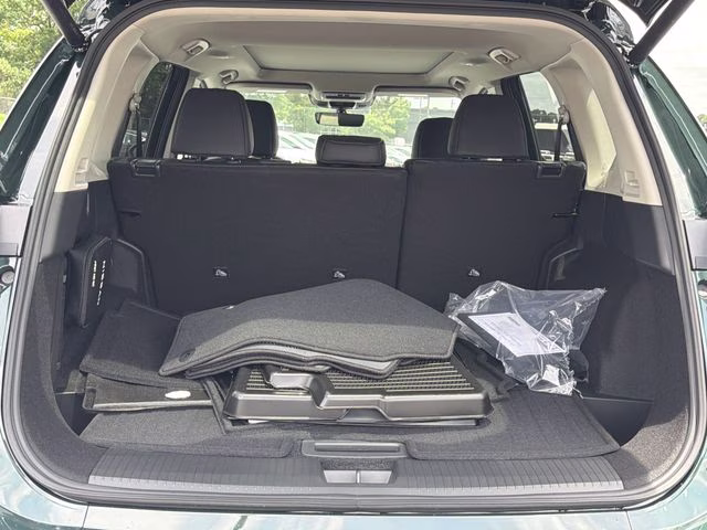 2026 Obsidian Green Nissan Rogue Dark Armor FWD SUV