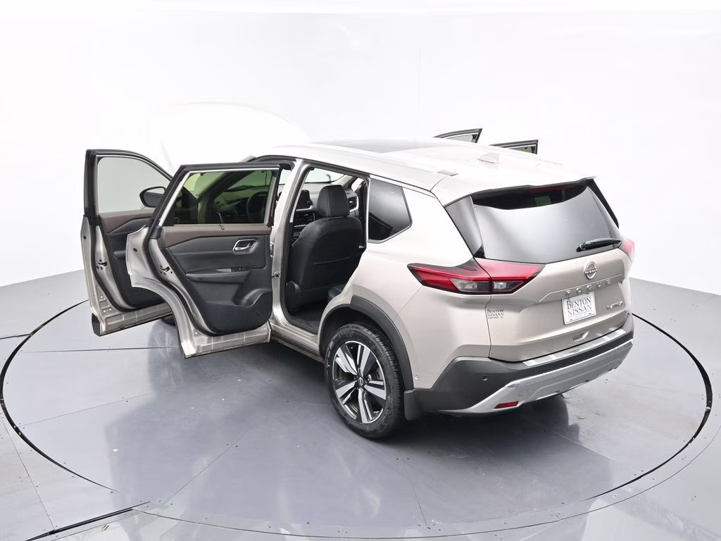 2023 Champagne Silver Metallic Nissan Rogue Platinum FWD SUV